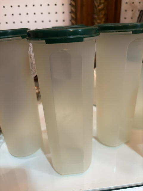 Hunter green Tupperware Modular round container 30oz., 30oz