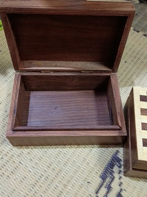 Wood inlay box geometric design