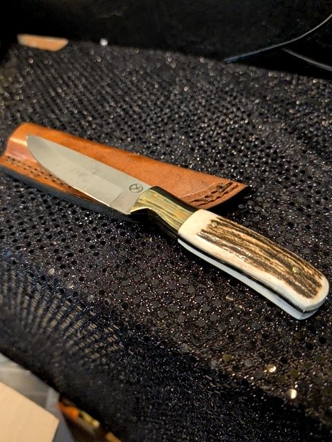 Frost Whitetail Cutlery Deer Stag Fixed Blade Hunting Knife