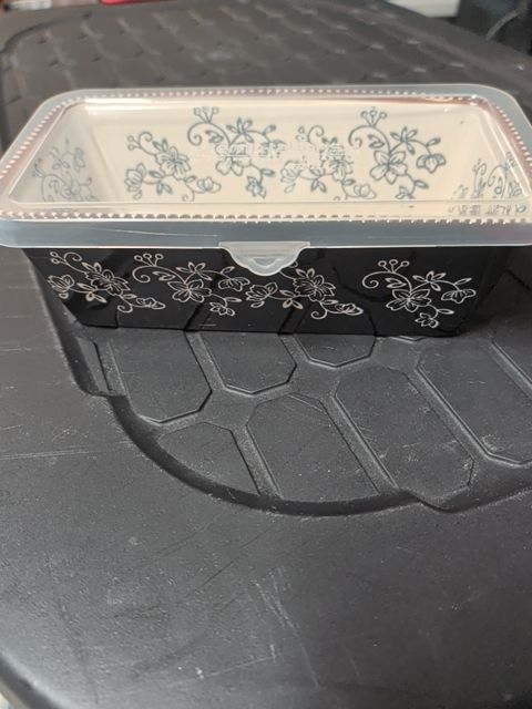 Black w/White Floral Pattern Temp-tations loaf Pan Bakeware w/Lid, 1 Qt.