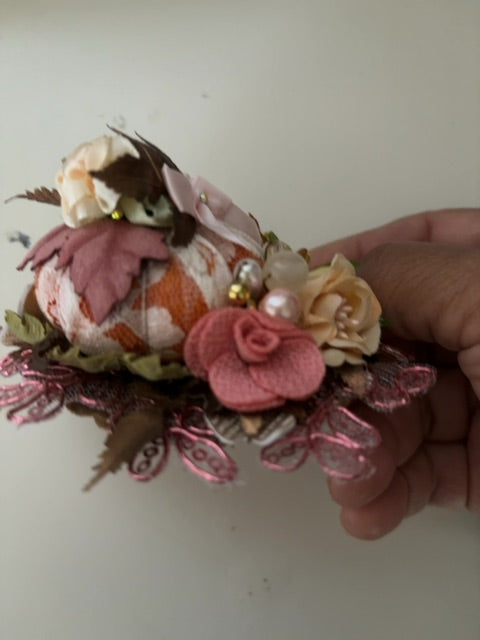 Pink MysticalCreationsByMaira Pumpkin hairclip
