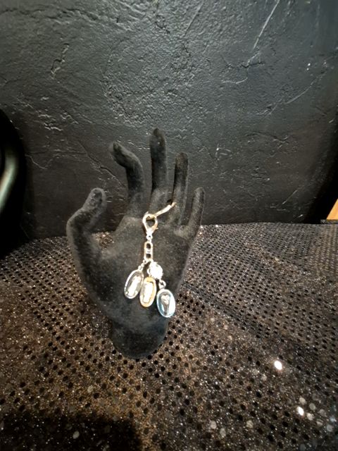 Silvertone  Peace, Promise, & Protection Angels Keychain