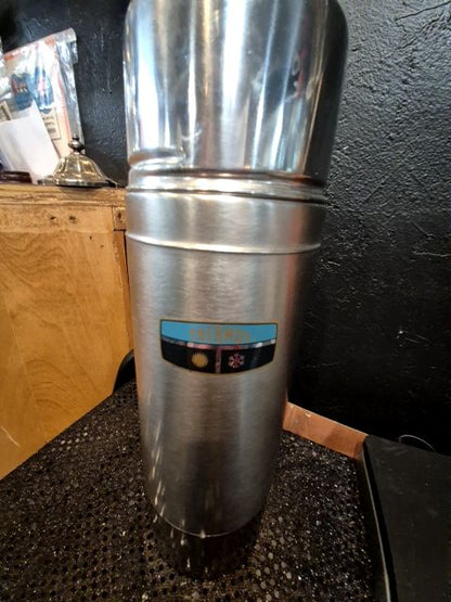 Silver KST King-Seeley Thermos, Quart; 4" × 12"