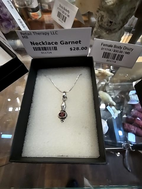 Necklace Garnet