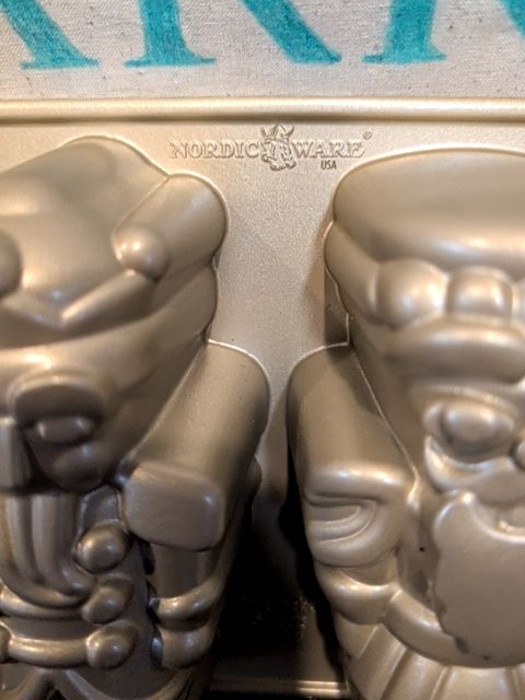 Nordic Ware Nutcracker Sweets Cast Aluminum Cakelet Pan Christmas Cake Mold
