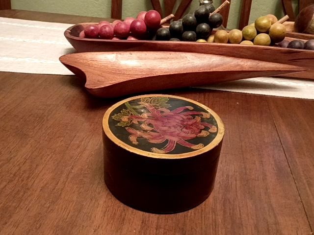 Vintage hand painted floral round trinket box