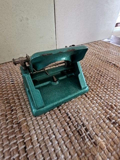 Vintage 2 hole punch