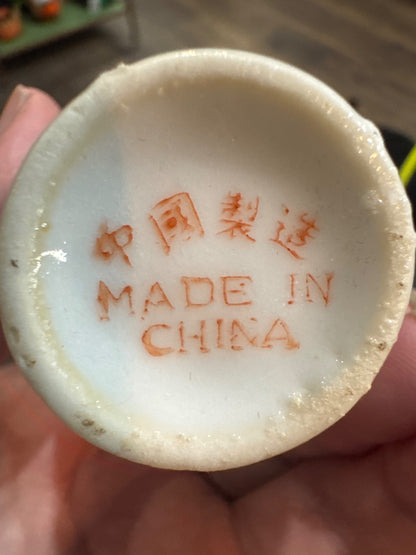 Made in China Floral & Butterfly Bud Vase