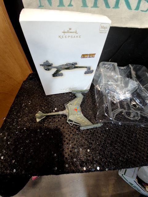 Hallmark Klingon Battle Cruiser Star Trek Ornament