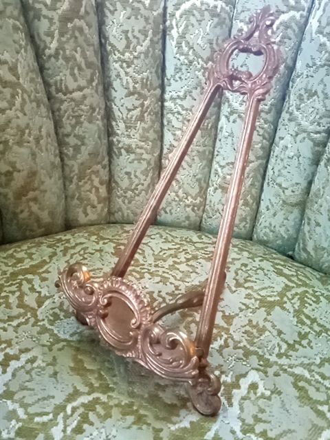 Brass Art/Plate Stand