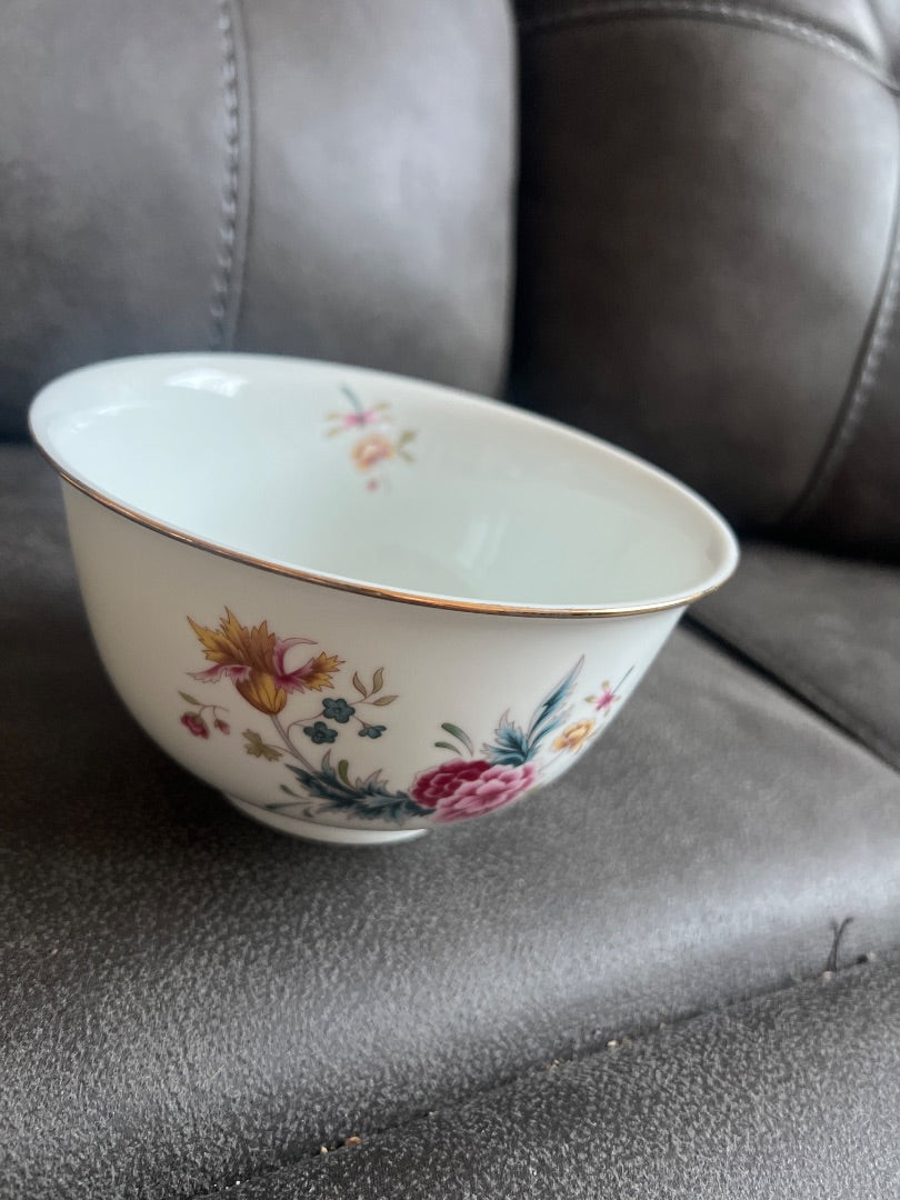 1981 Avon American Heirloom "Independence Day" porcelain bowl