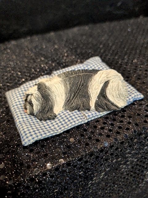 Sandicast Lil’ Snoozer - Shih-txu Gray S76 Made In USA Includes Bed