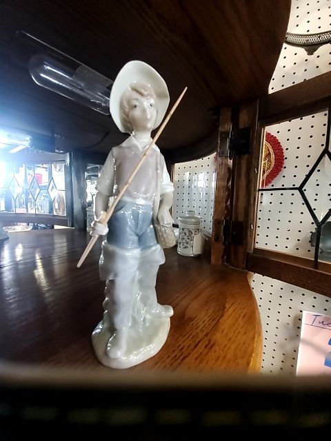 Lladro fisherman as is