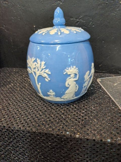 Wedgewood style pottery