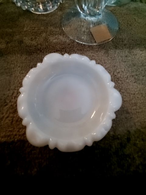 Anchor hocking ashtray