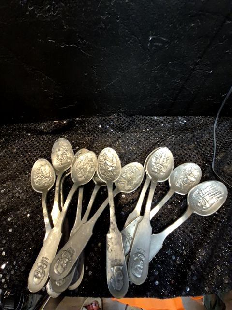 Pewter Presidential Souvenir Spoon Set - 12 Spoons, 6.75"