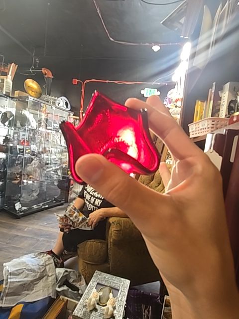 Siver Karis Red glass wonton lookin thing
