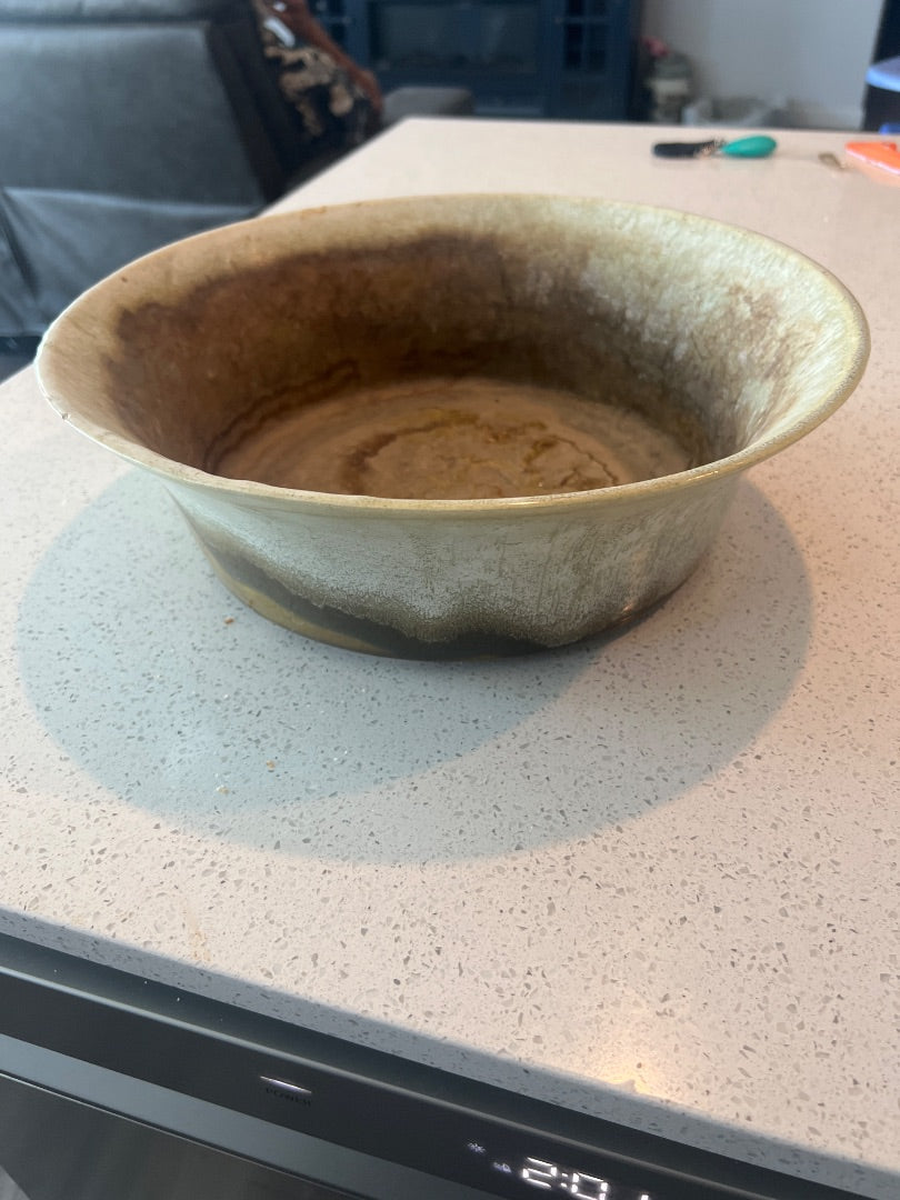 Pottery plant pan or bowl