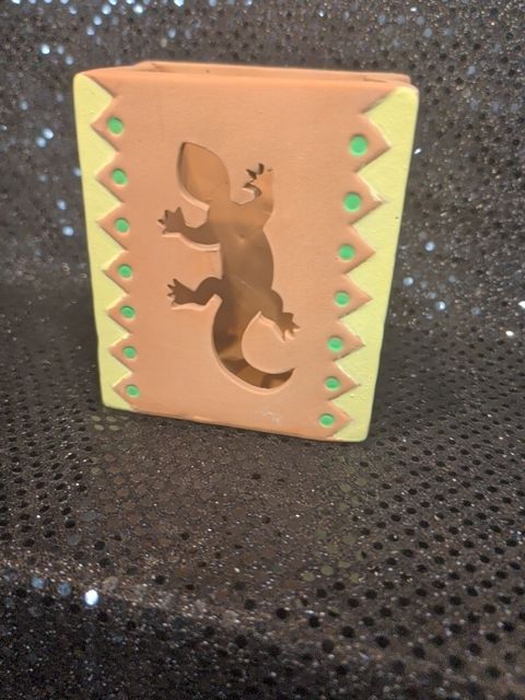 House of Lloyd Terracotta votive holder w/ Geko