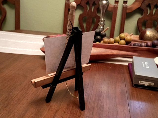 wood "Family" tripod photo stand