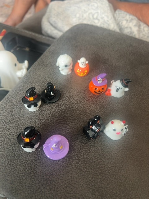 Halloween figures