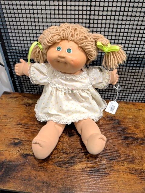 Green Girl cabbage patch kid Toys & Collectables