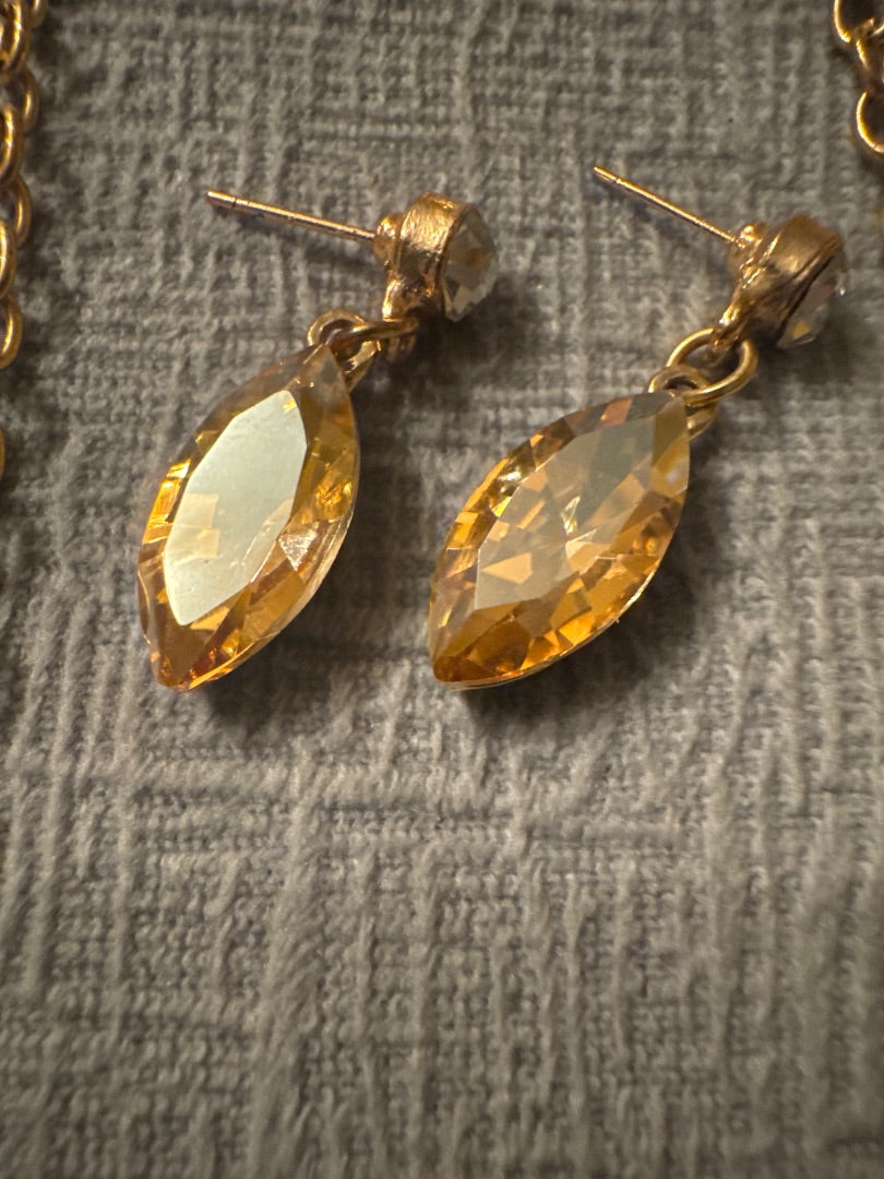Yellow and gold stunning rhinestone necklace and earrings. Unknown Gold rhinestone set