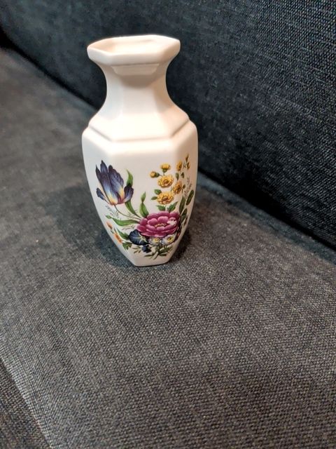 Hexagonal Floral Vase