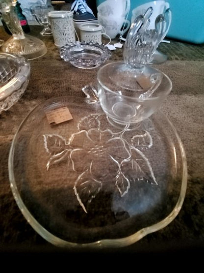 Hazel Atlas apple snack tray w/cup