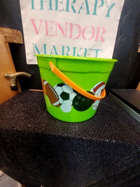 Green w/various sports balls  Plastic Easter Basket, 8.5" × 6.5"