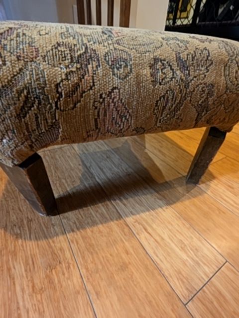 Vintage ottoman
