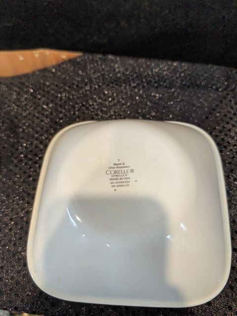 Set of 2 Corelle Bowls