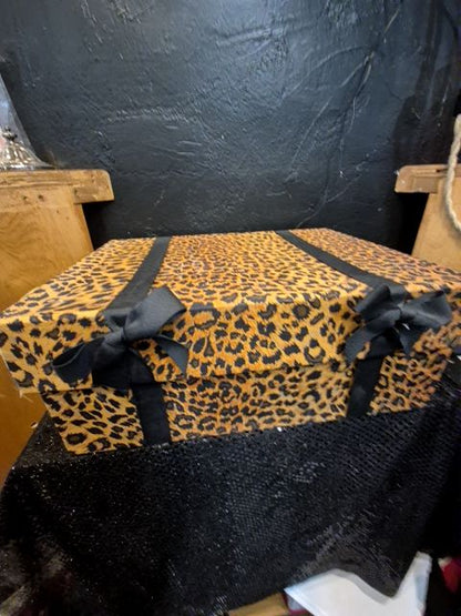 Vintage Hat Box - Rectangular w/ Cheetah Pattern, 15" × 10.5" × 6"