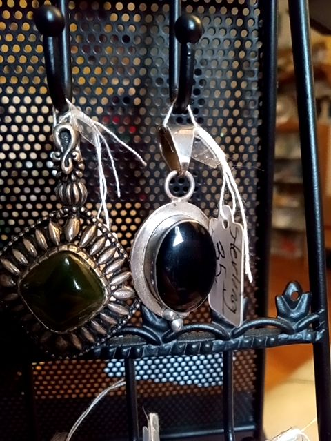 Sterling silver & onyx oval pendant