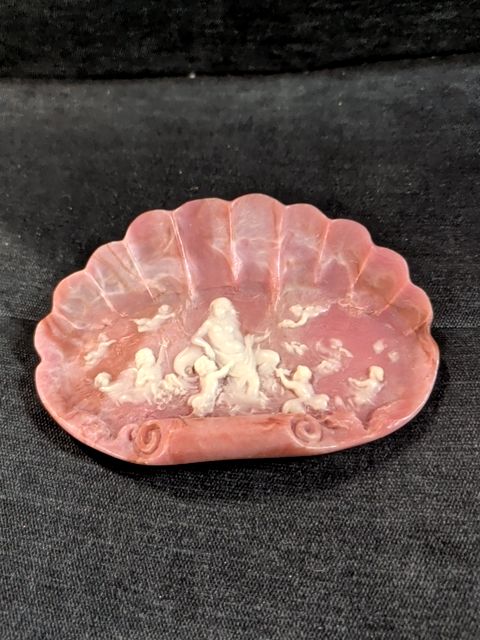 Incolay Stone Carved Soap Dish
