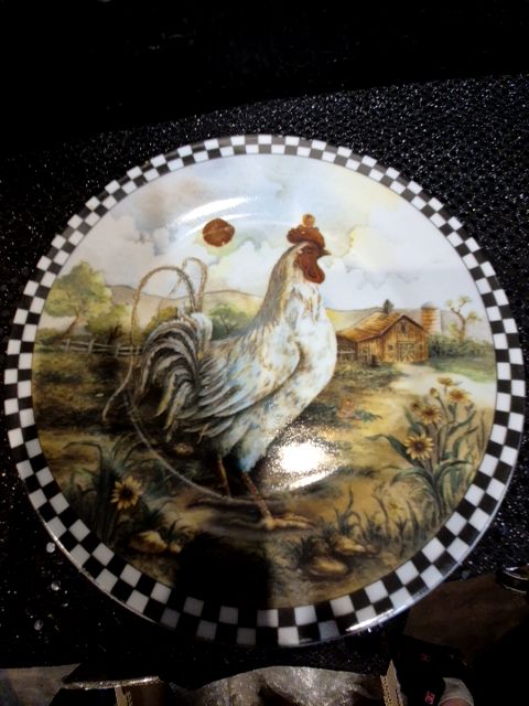 Set of 4 Decorative Chicken plates