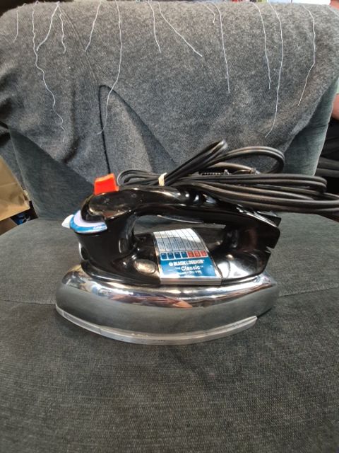 Silver & Black Black & Decker Classic Steam Iron