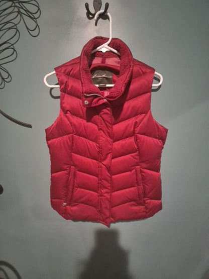 Red Eddie Bauer Puffer Vest Size M