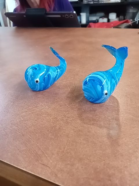 Tiny glass whale set