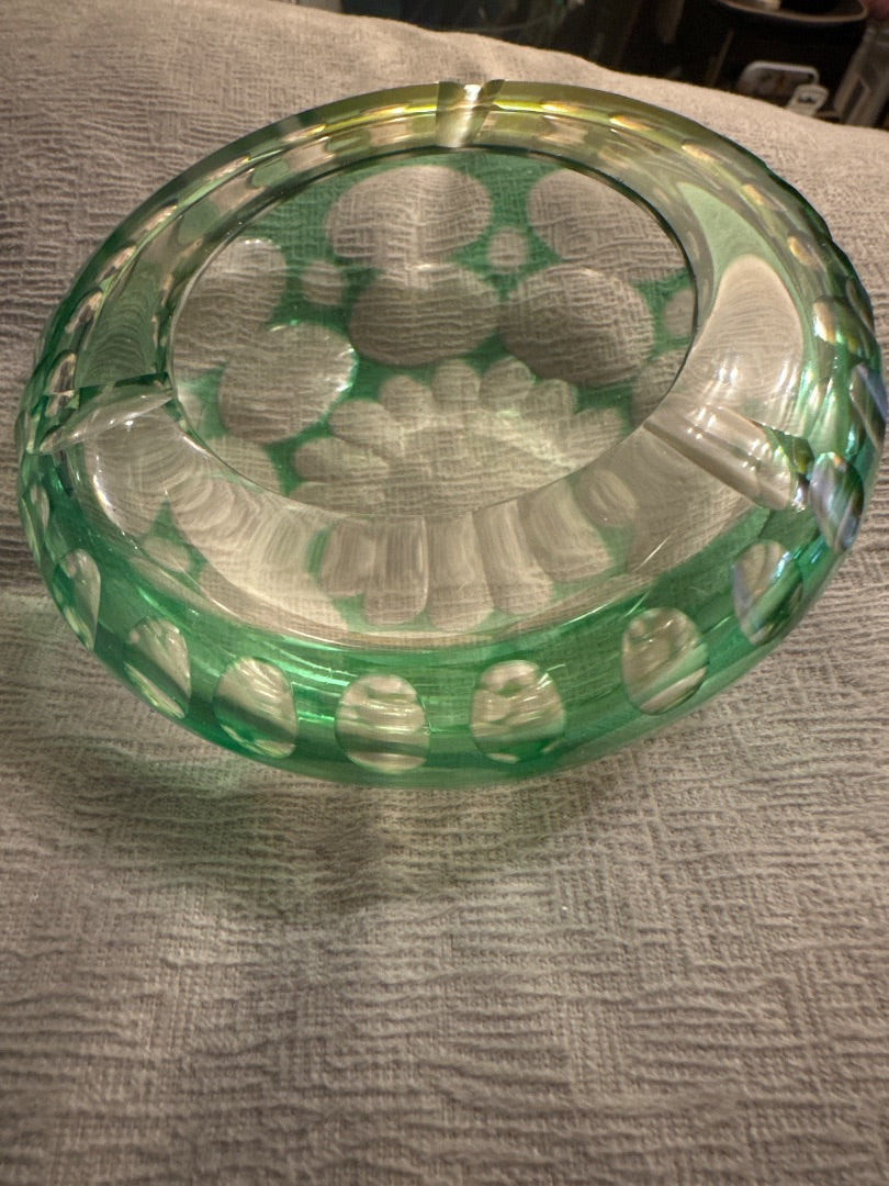Fenton Ashtray, light green, dotted