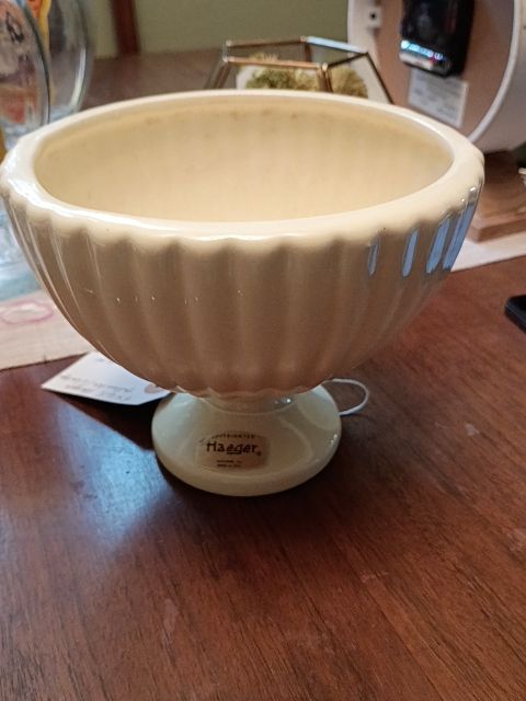 Heager Vintage Beige Ceramic 5" x 6.5" Planter