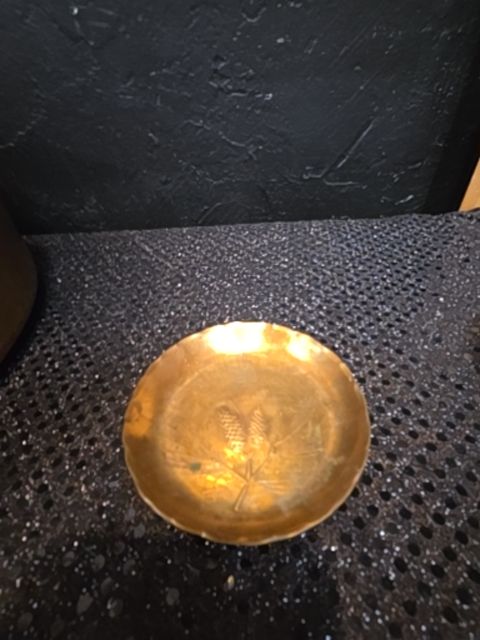 Vintage Wendell August Forge Bronze Pine Cone Plate