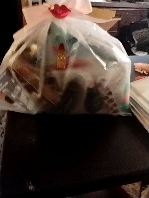 Clear bag with multi-colors/With Pink Bow Several Brands Teen or Adult Gift Pack