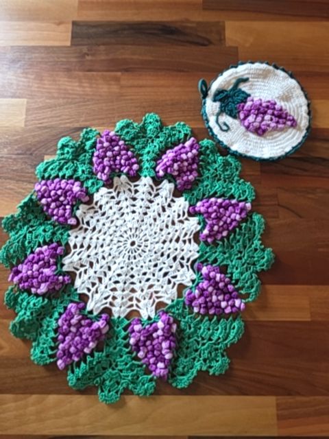 Antique Doily Set Grape