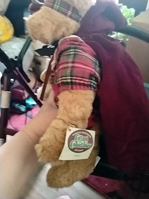 Red and green plaid with Burgundy. (Tan brown bear) Cottage Collectibles by Ganz Vintage "Cottage Collectibles" Honey Teddy Bear, Approximately 12-14 inches tall