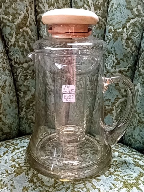 Ice compartment water pitcher