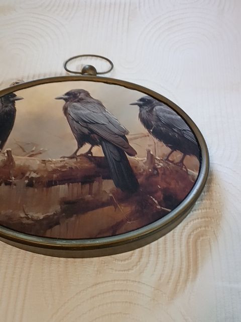 Metal oval frame owl print 18" x 14"