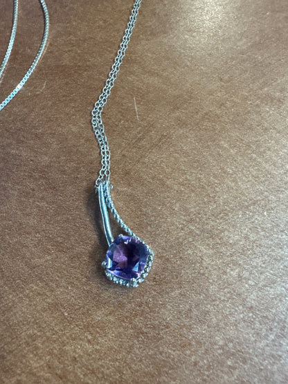 Amethyst drop pendant on 925 chainJewelry