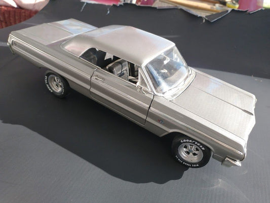 Silver Ertl 1964 Impala Ertl 1/18 Die Cast Silver, 1/18 scale