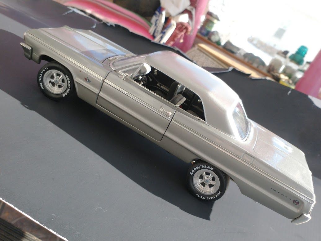 Silver Ertl 1964 Impala Ertl 1/18 Die Cast Silver, 1/18 scale